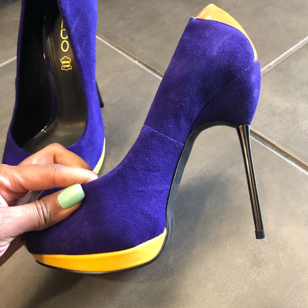 Color block heels - Picture 3 of 5